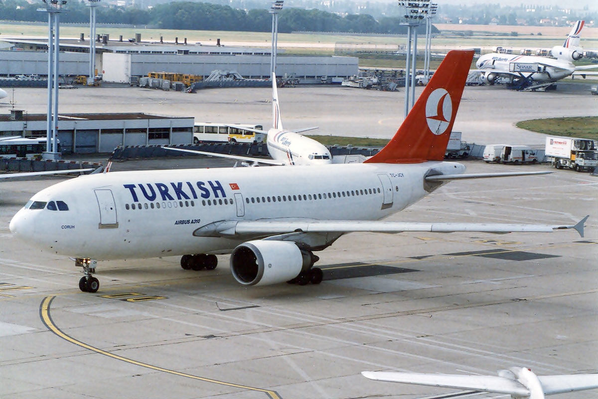 TC-JCY (478) 1988 Airbus A310-304