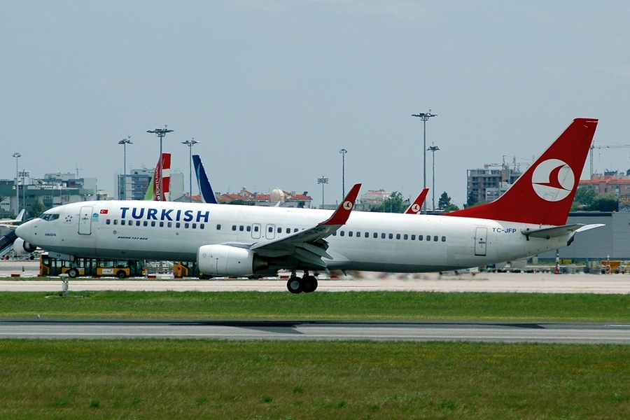 TC-JFP (29778) 1999 Boeing 737-8F2(WL)
