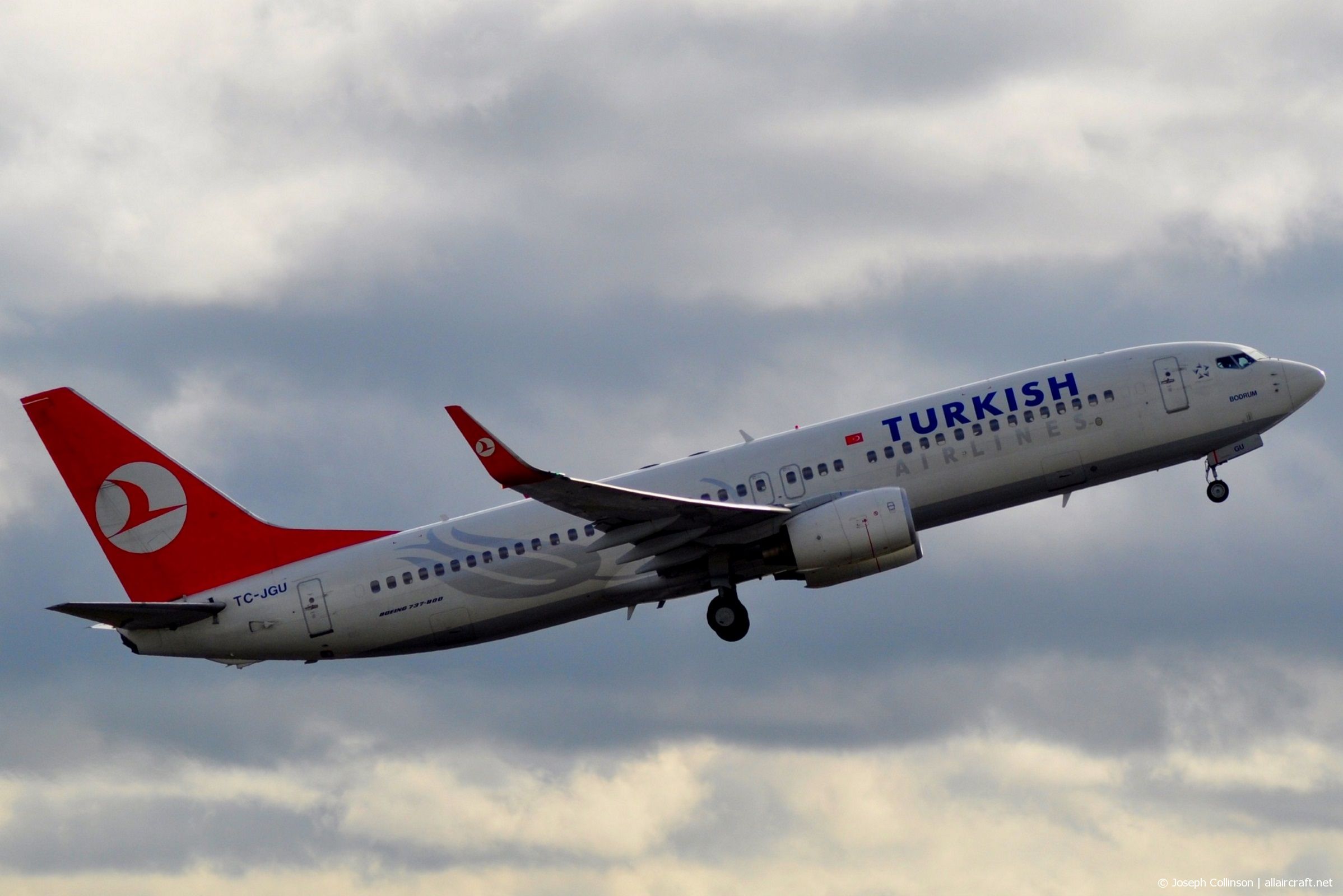 TC-JGU (34418) 2006 Boeing 737-8F2(WL)