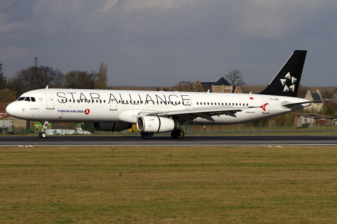 TC-JRA (2823) 2006 Airbus A321-231