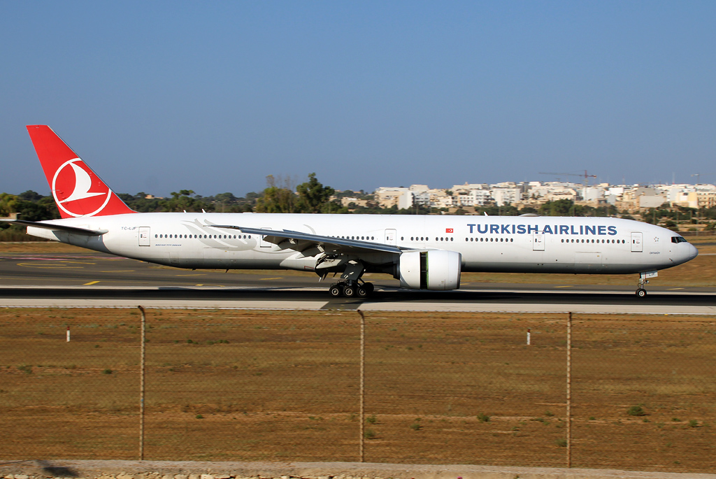 TC-LJF · Boeing 777-3F2ER · MLA / LMML