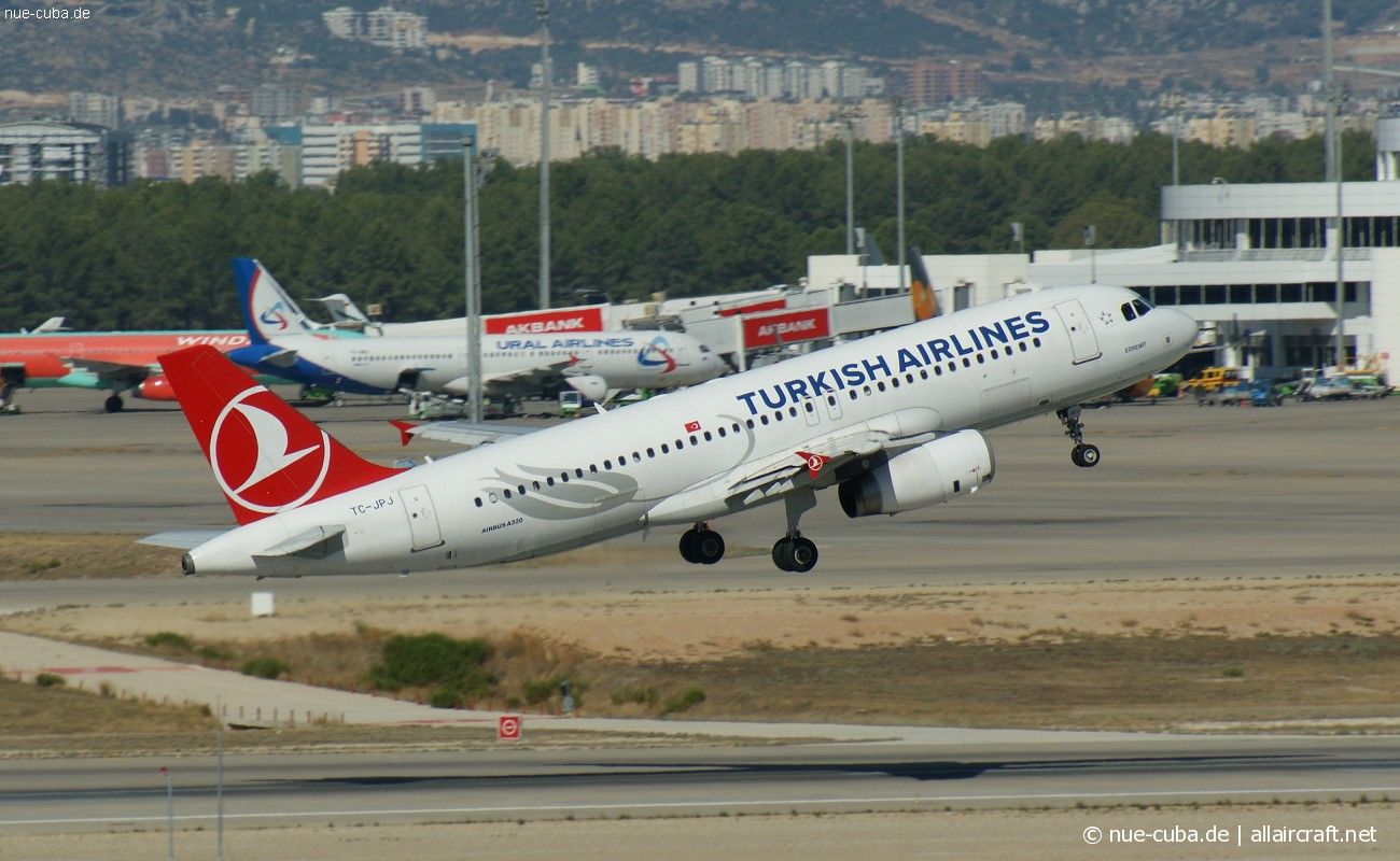TC-JPJ (3239) 2007 Airbus A320-232