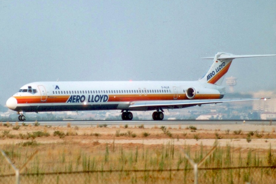 D-ALLK (cn 49769) McDonnell Douglas MD-83