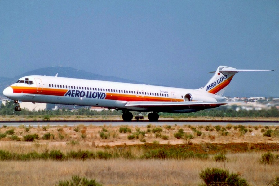 D-ALLU (cn 49619) McDonnell Douglas MD-83