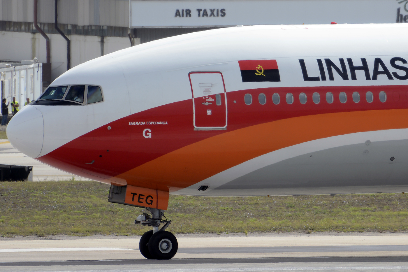 D2-TEG (40805) 2011 Boeing 777-3M2(ER)