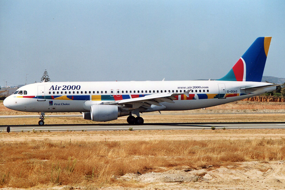 G-OOAS (1571) 2001 Airbus A320-214