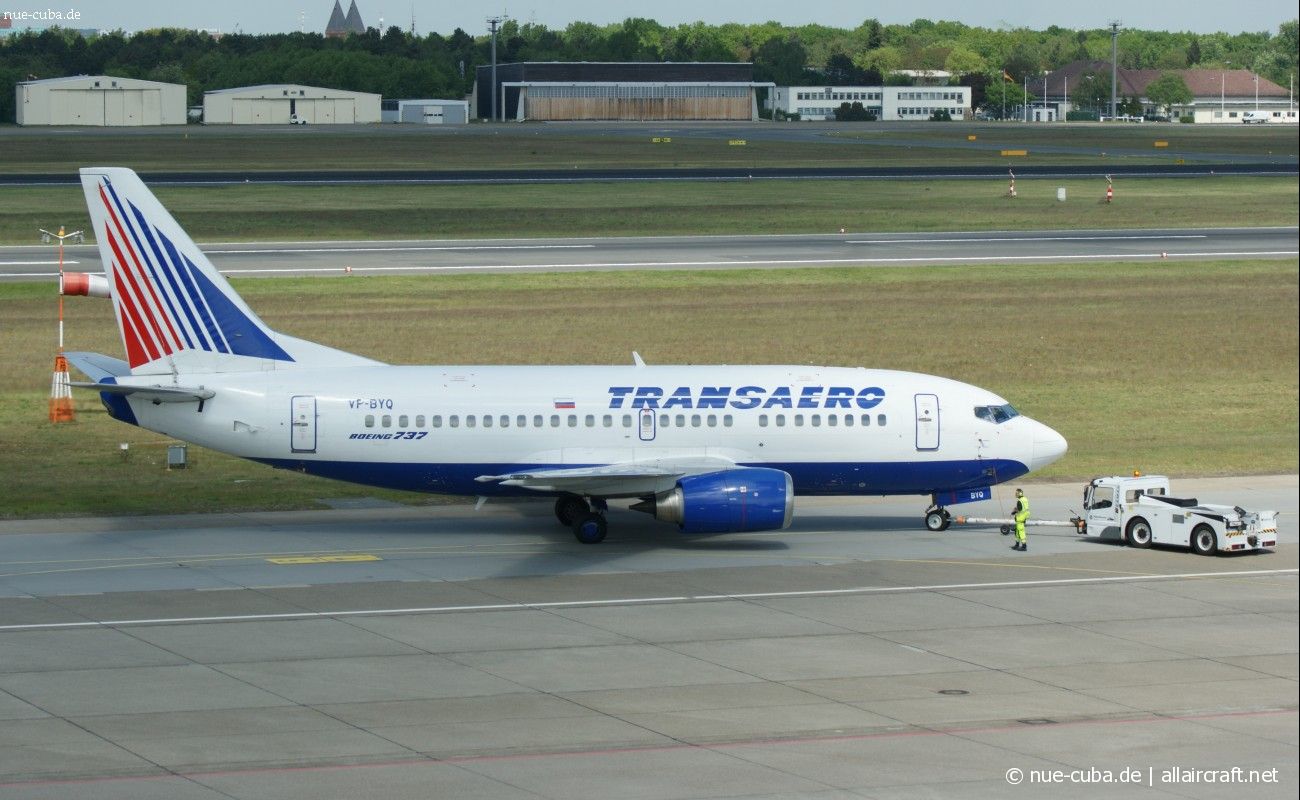 VP-BYQ (28919) 1998 Boeing 737-524