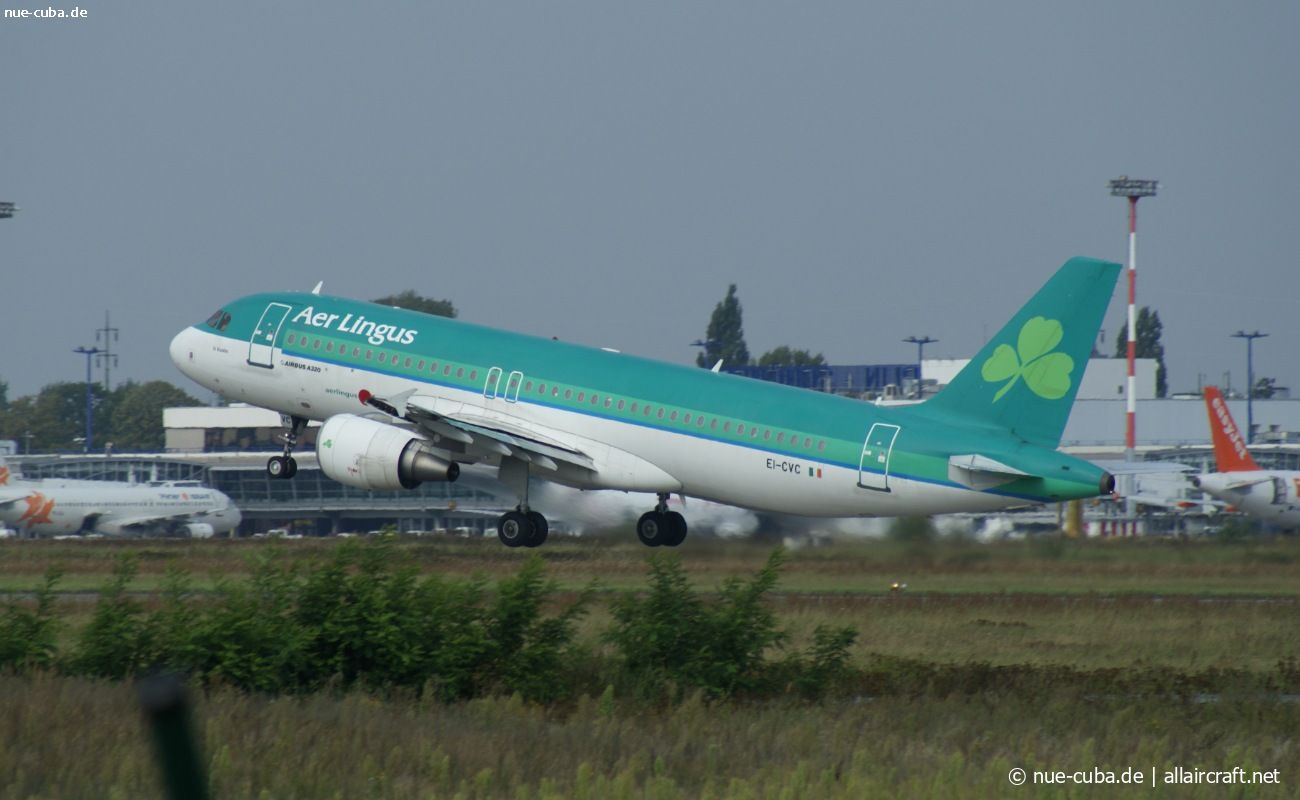 EI-CVC (1443) 2001 Airbus A320-214