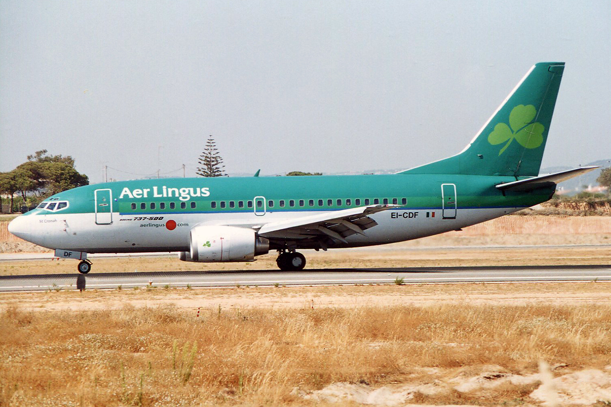 EI-CDF (cn 25737) Boeing 737-548