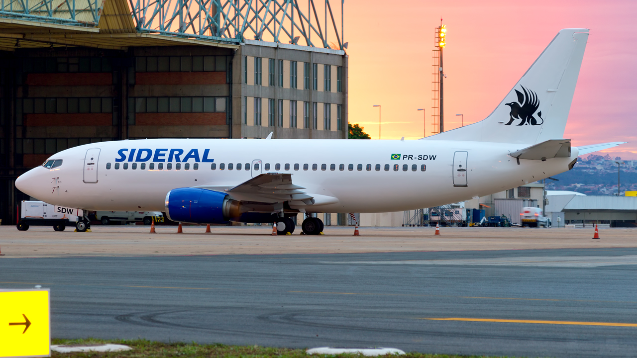 PR-SDW (27273) 1993 Boeing 737-31L