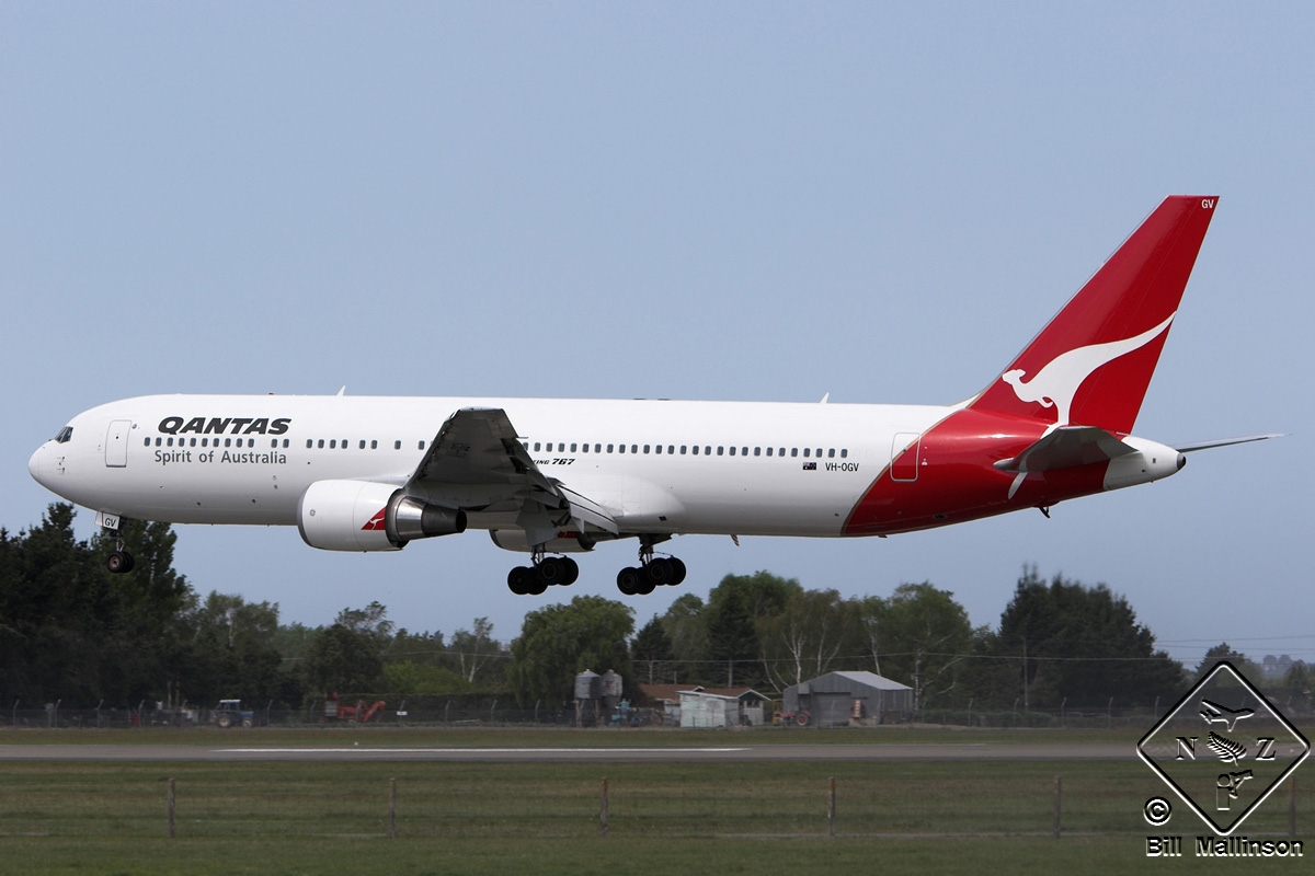 VH-OGV (30186) 2000 Boeing 767-338(ER)