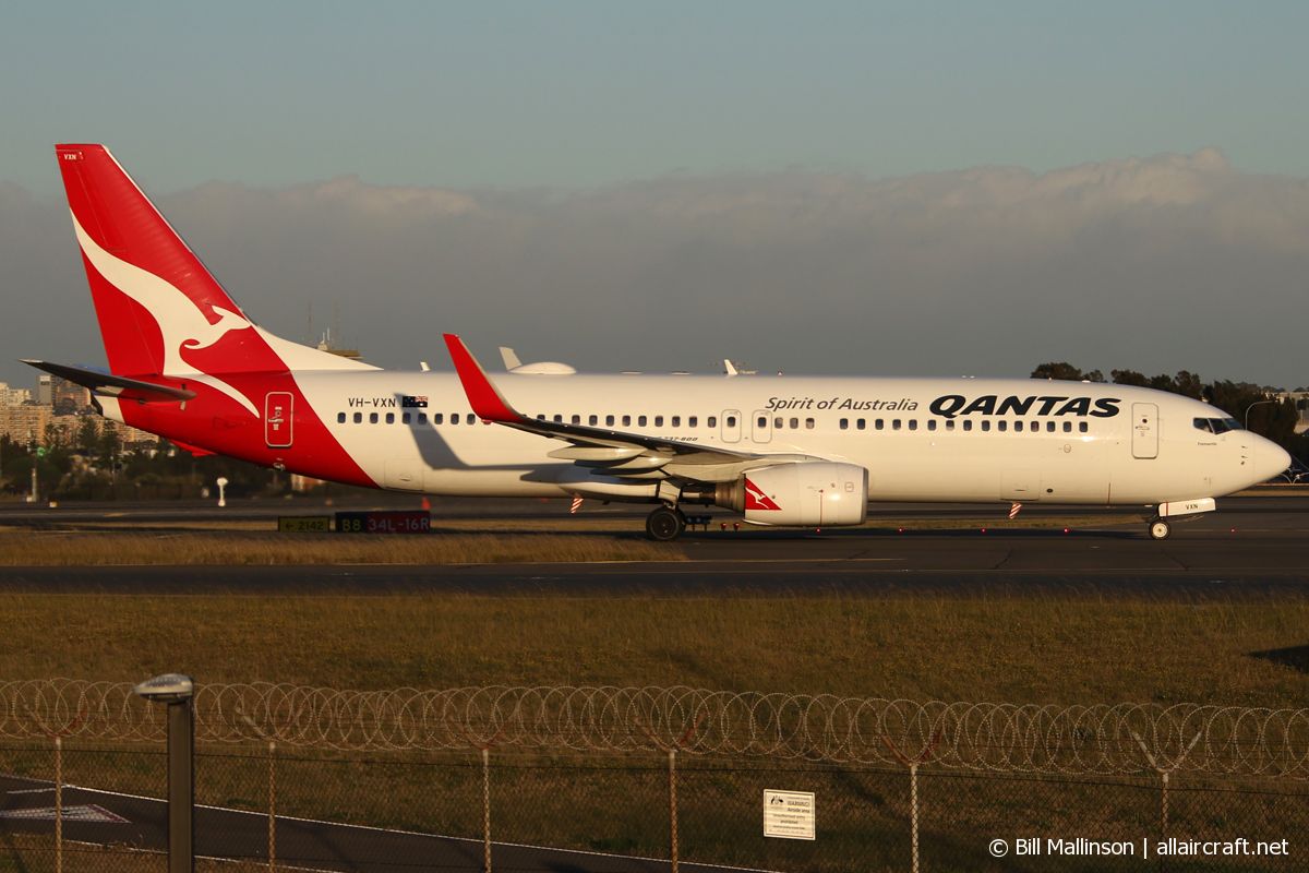 VH-VXN (33484) 2002 Boeing 737-838(WL)