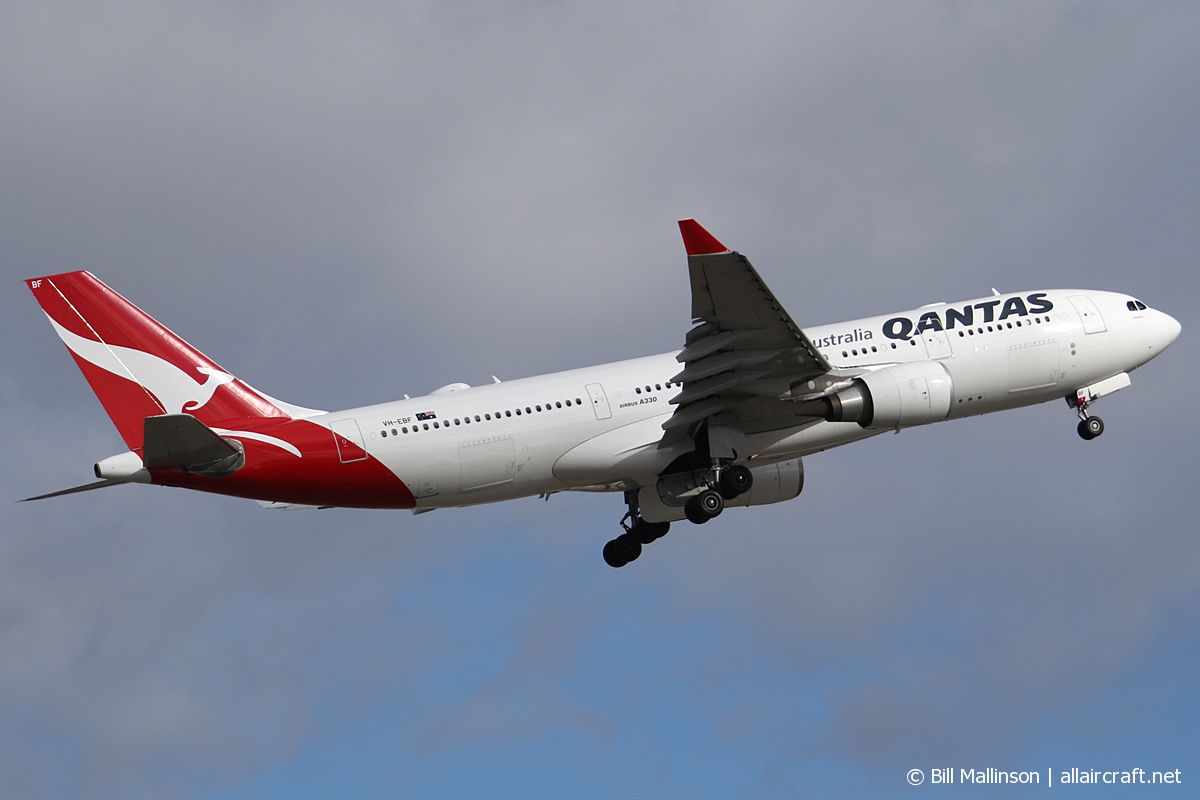 VH-EBF (853) 2007 Airbus A330-202