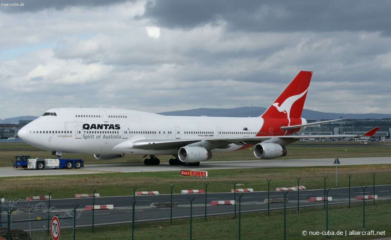 VH-OJP (25545) 1992 Boeing 747-438