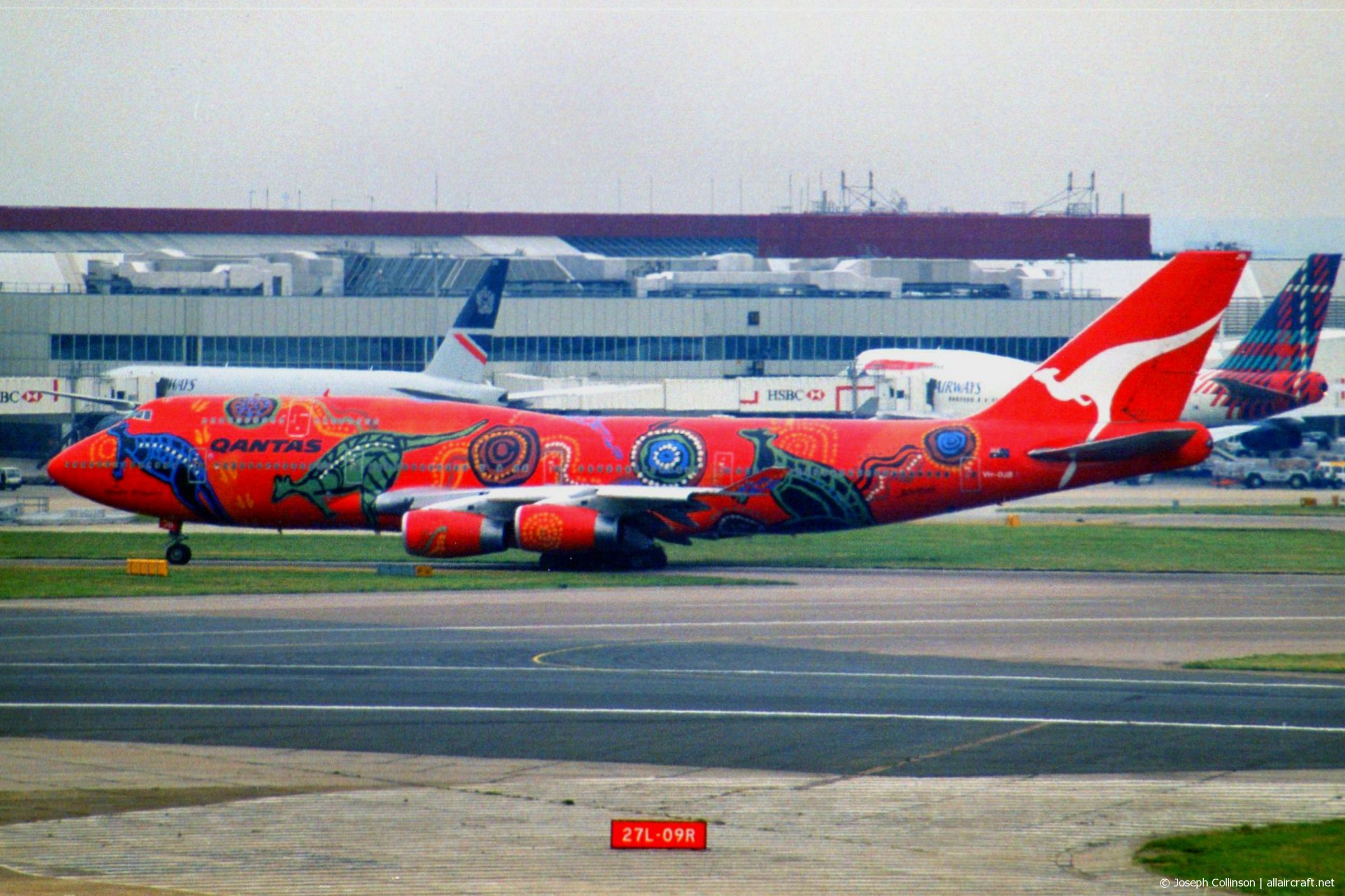 VH-OJB (24373) 1989 Boeing 747-438