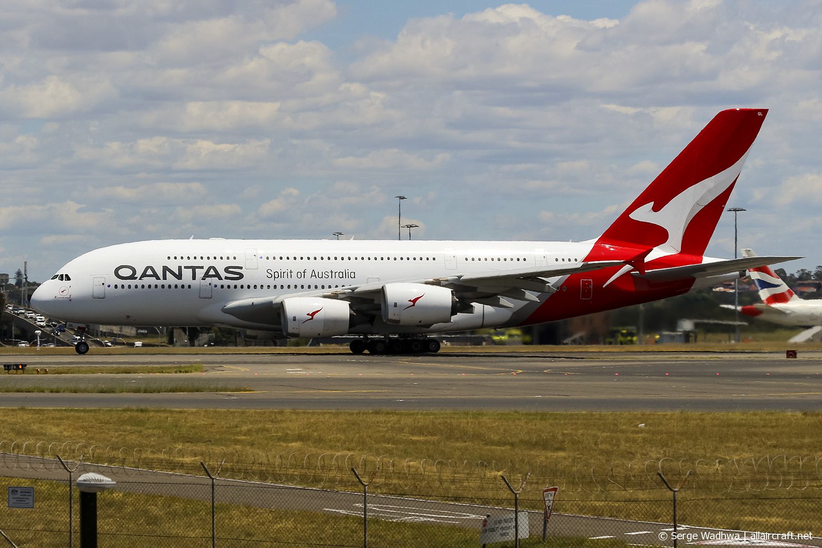 VH-OQL (074) 2011 Airbus A380-842