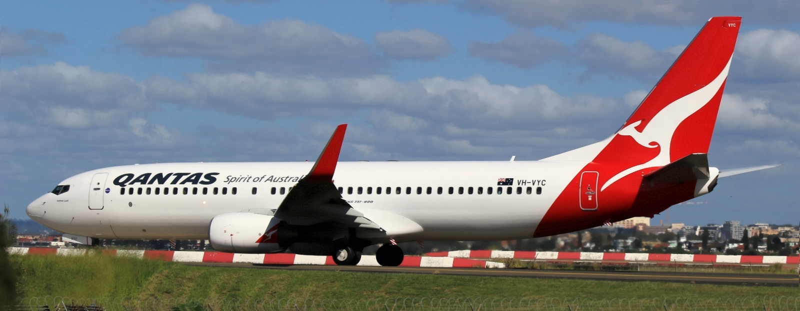 VH-VYC (33991) 2004 Boeing 737-838(WL)