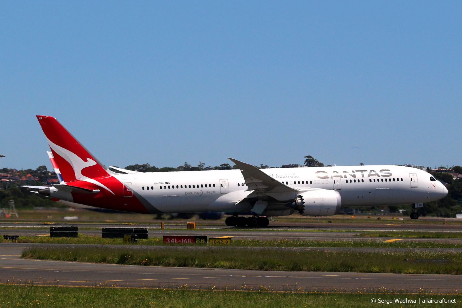 VH-ZNK (66075) 2019 Boeing 787-9 Dreamliner