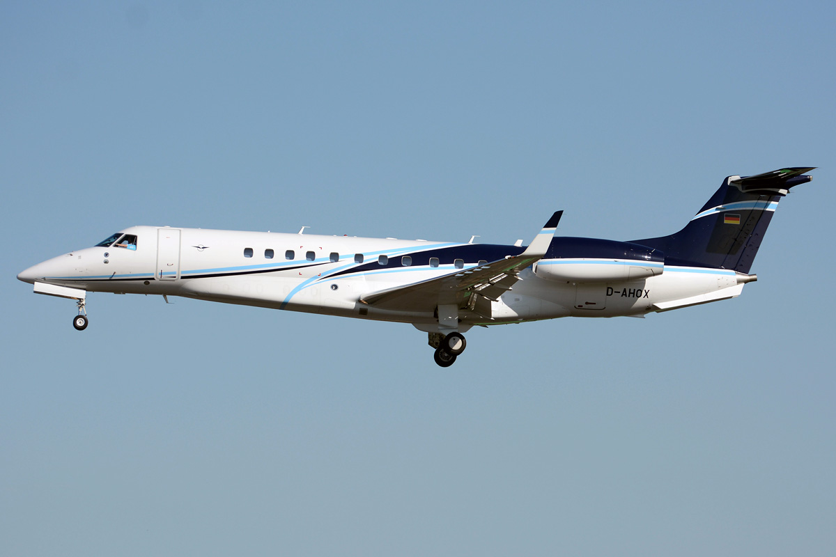 D-AHOX (14501213) 2015 Embraer ERJ-135BJ Legacy 650