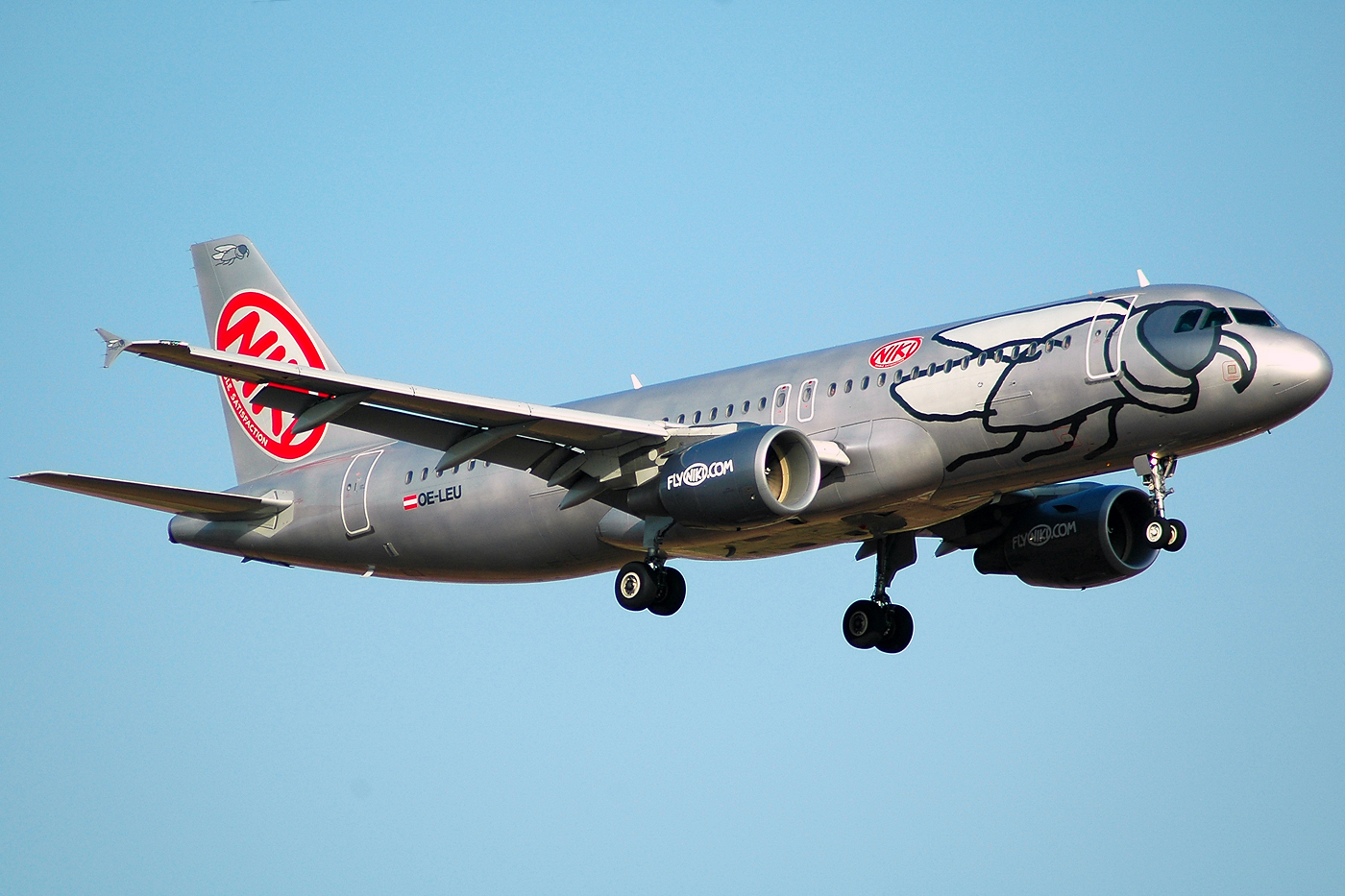 OE-LEU (2902) 2006 Airbus A320-214