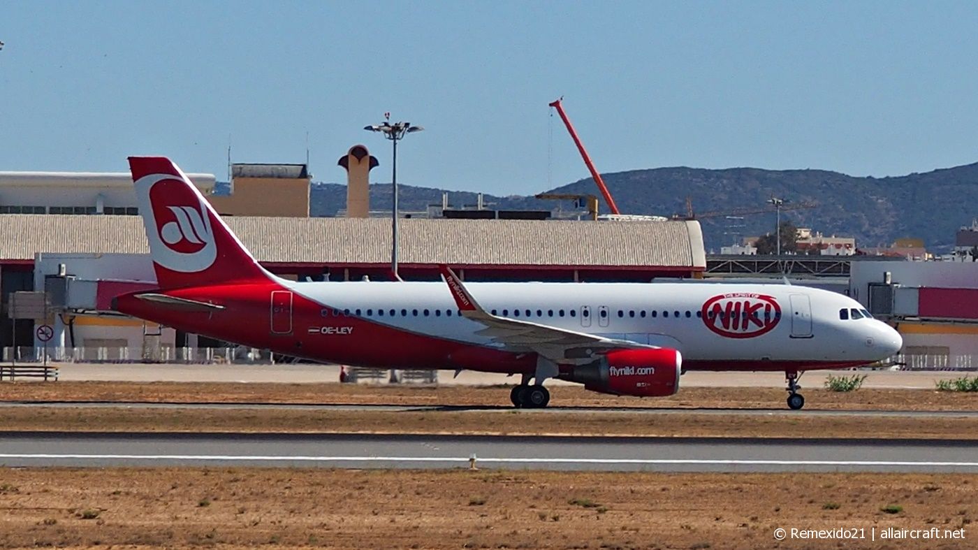 OE-LEY (5648) 2013 Airbus A320-214 WL
