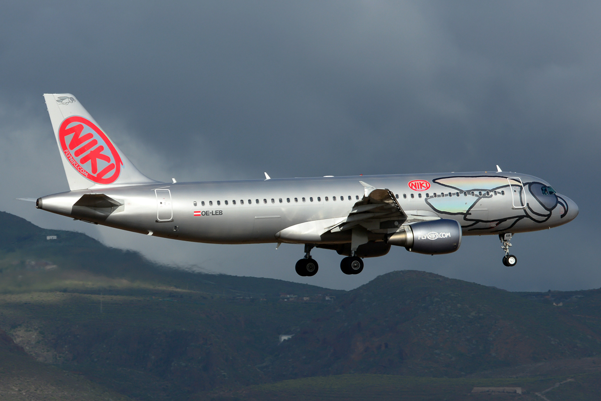 OE-LEB · Airbus A320-214 · (LPA / GCLP)