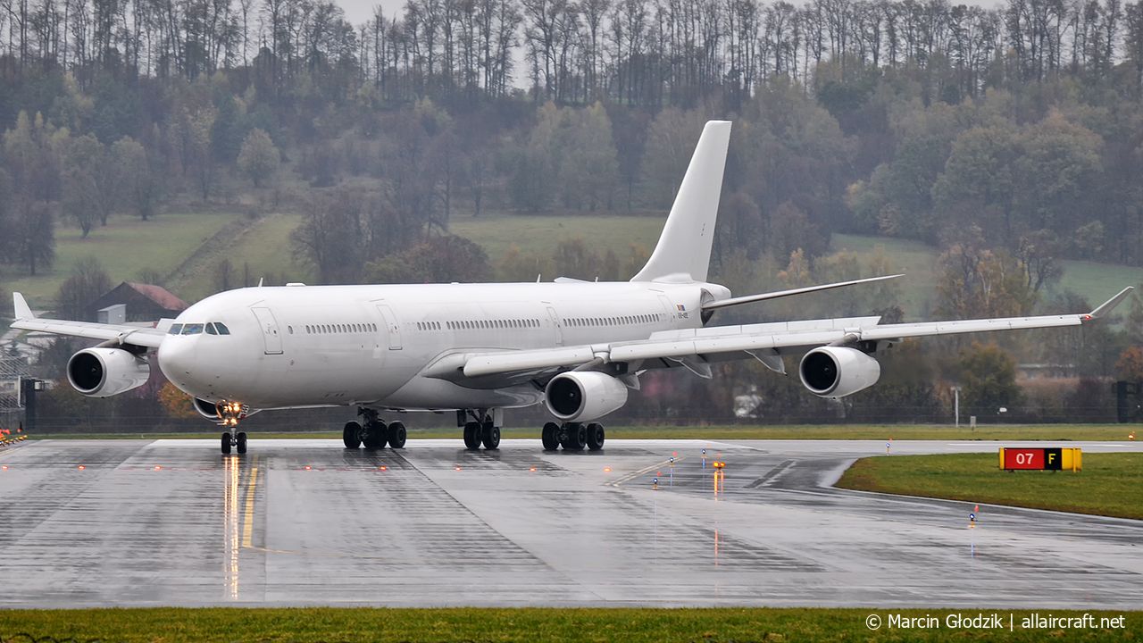 OO-ABE (938) 2008 Airbus A340-313