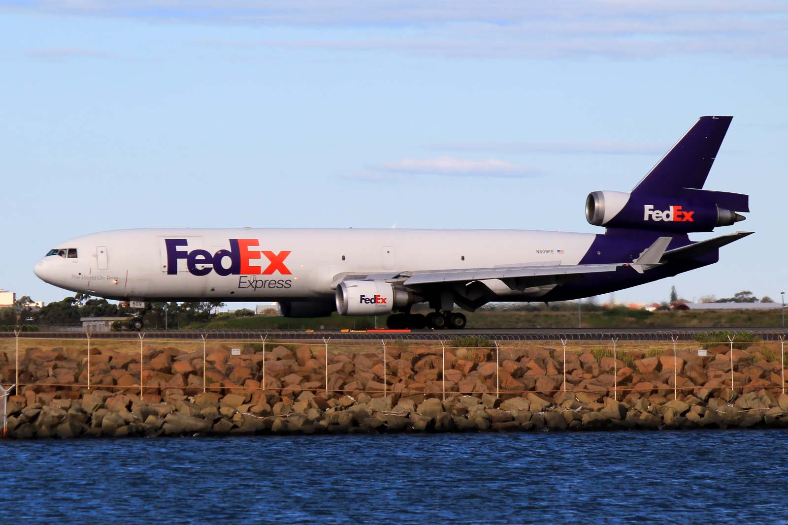 N609FE (48549) 1993 McDonnell Douglas MD-11(F)