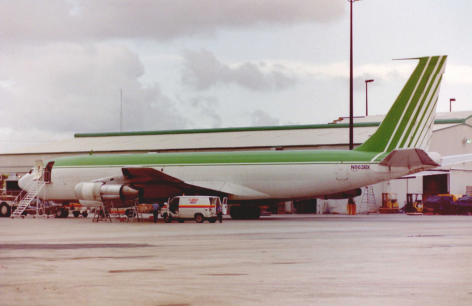 N863BX (19270) 1967 Boeing 707-321C