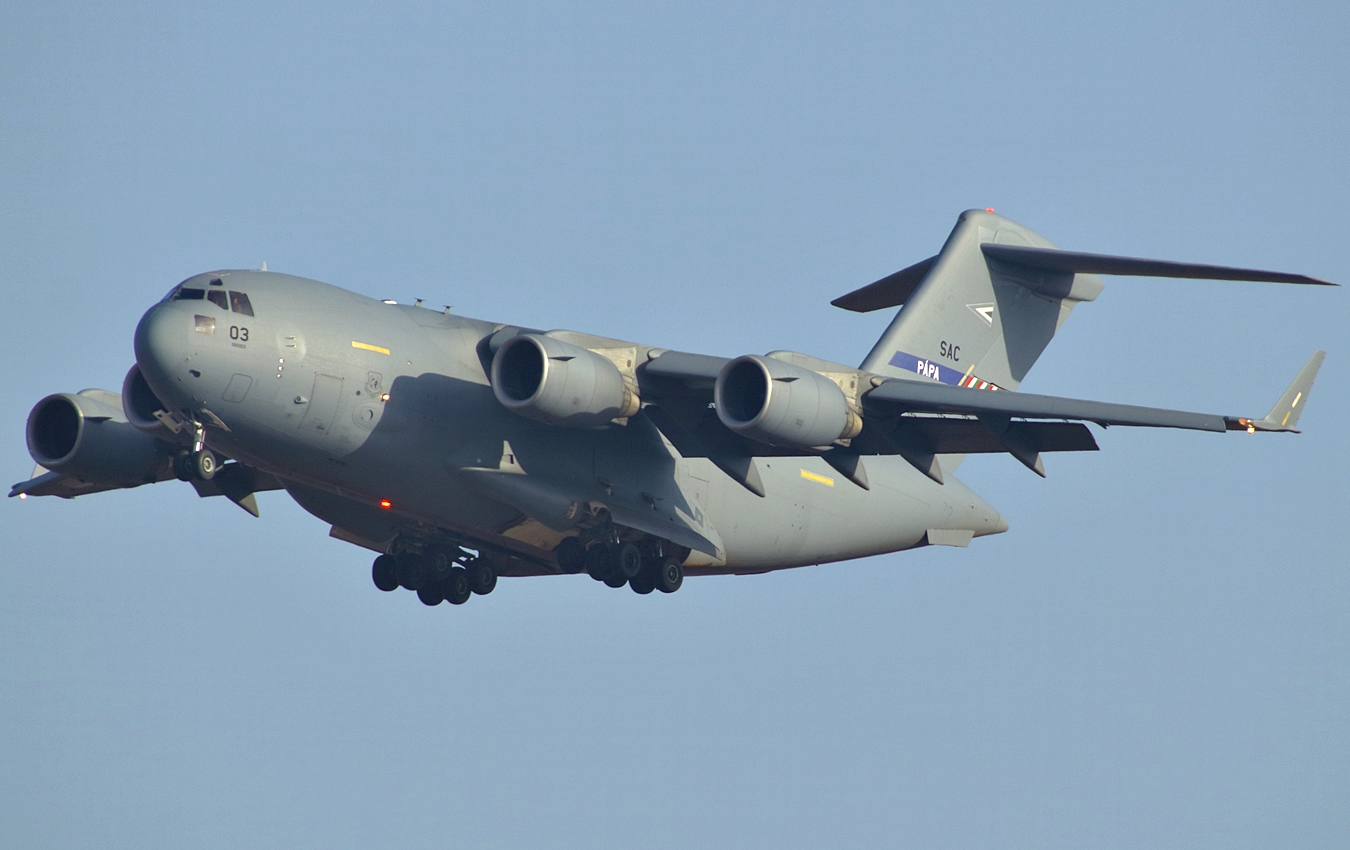 08-0003 (F-211) 2009 Boeing C-17A Globemaster III