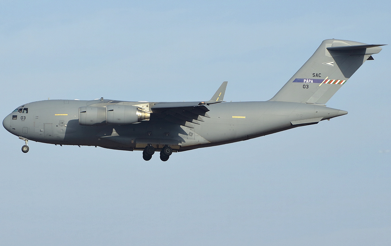 08-0003 (F-211) 2009 Boeing C-17A Globemaster III