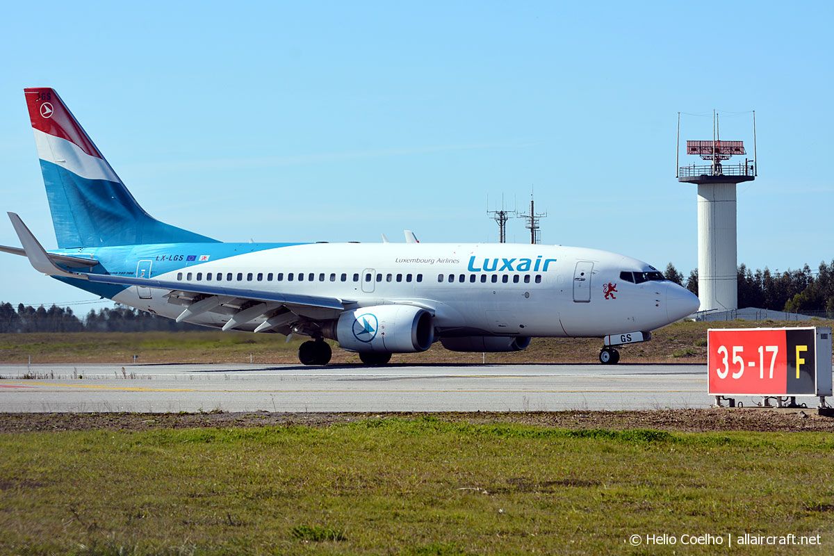 LX-LGS (33956) 2005 Boeing 737-7C9WL