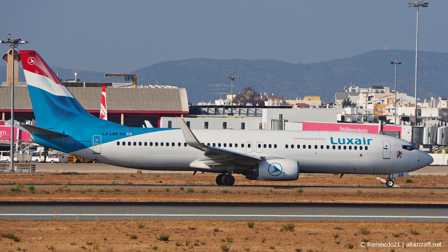 LX-LBB (36875) 2015 Boeing 737-86J(WL)