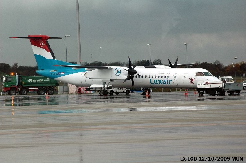 LX-LGD (4171) 2007 Bombardier Dash 8-Q402