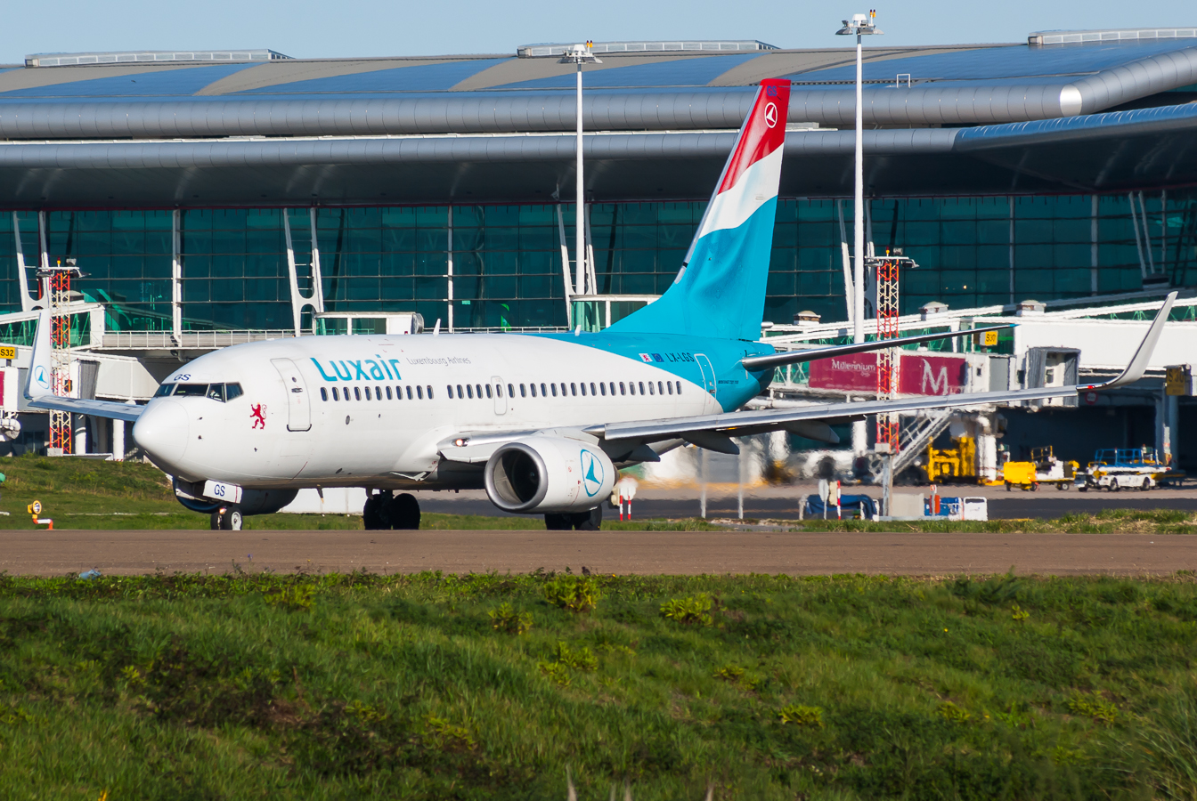 LX-LBA (43537) 2015 Boeing 737-8C9WL