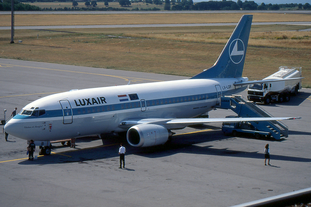 LX-LGR (27424) 1995 Boeing 737-528