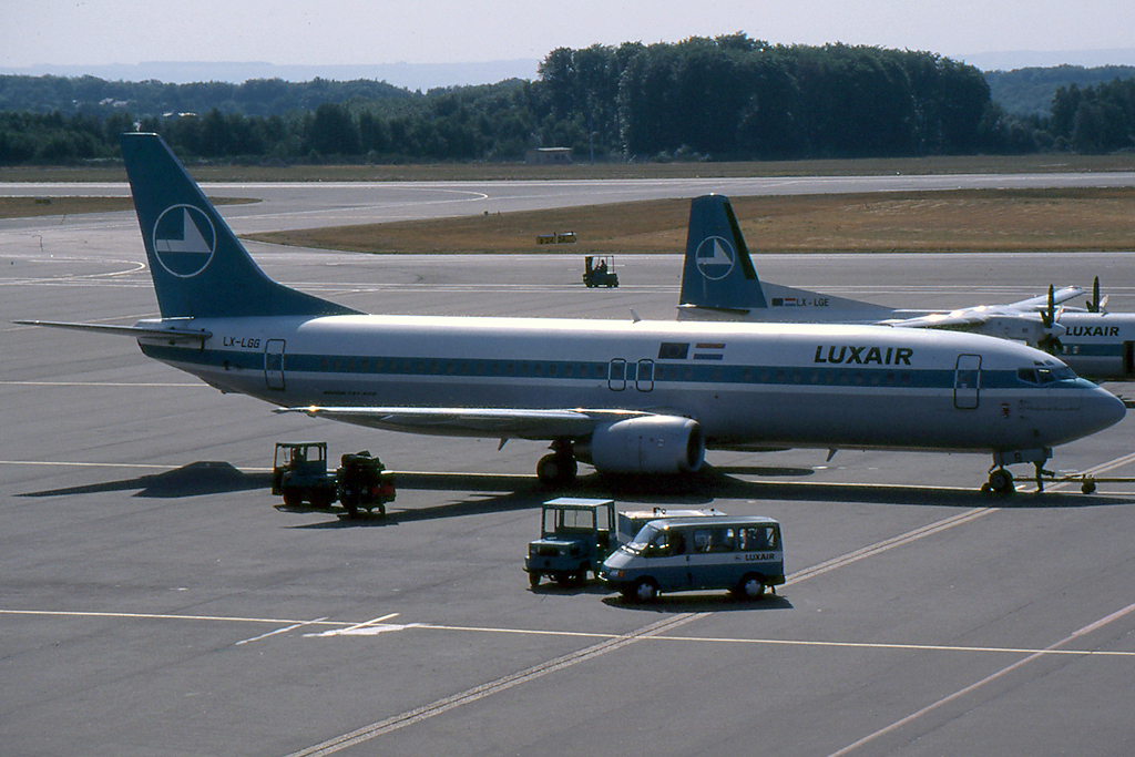LX-LGG (26437) 1992 Boeing 737-4C9