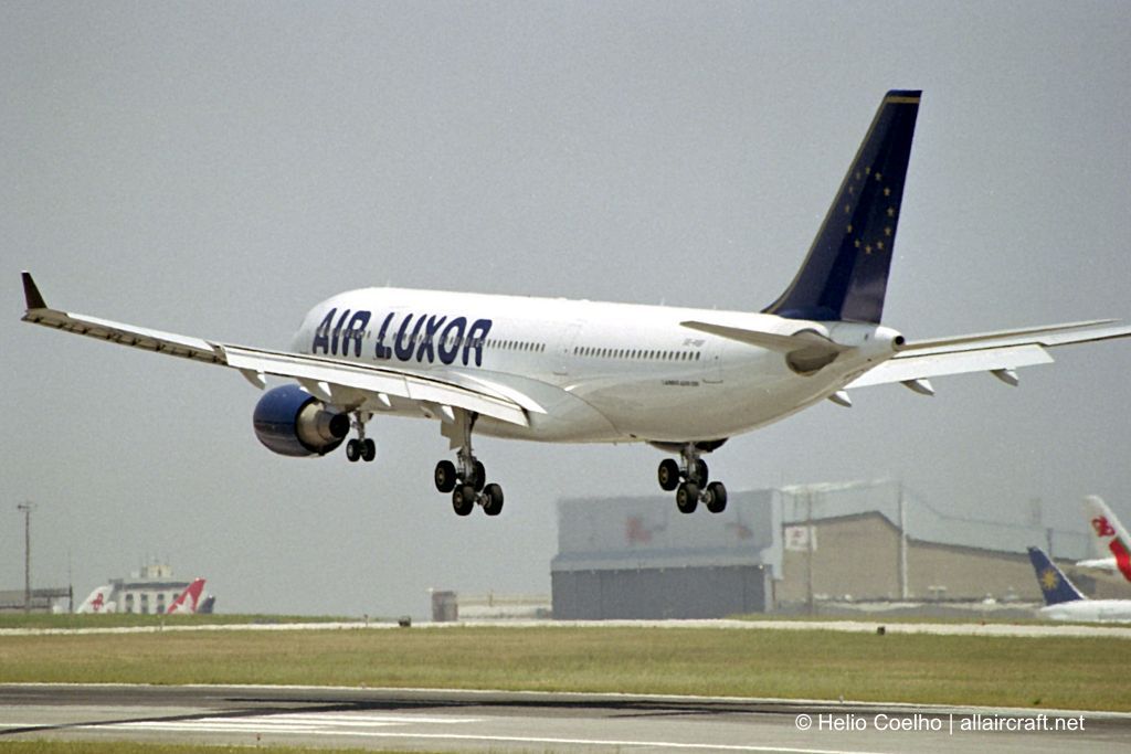 SE-RBF (353) 2000 Airbus A330-223