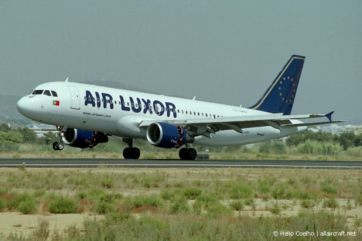 CS-TMW (1667) 2001 Airbus A320-214
