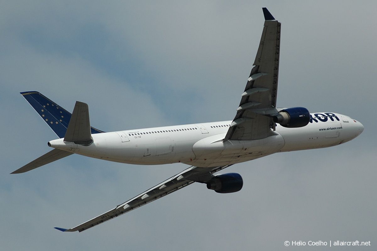 CS-TQF (087) 1995 Airbus A330-322