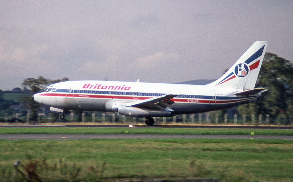 G-BJCU (cn 22639) Boeing 737-204Adv