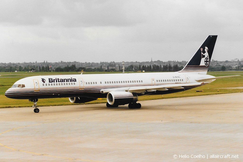 G-BYAL (cn 25626) Boeing 757-204