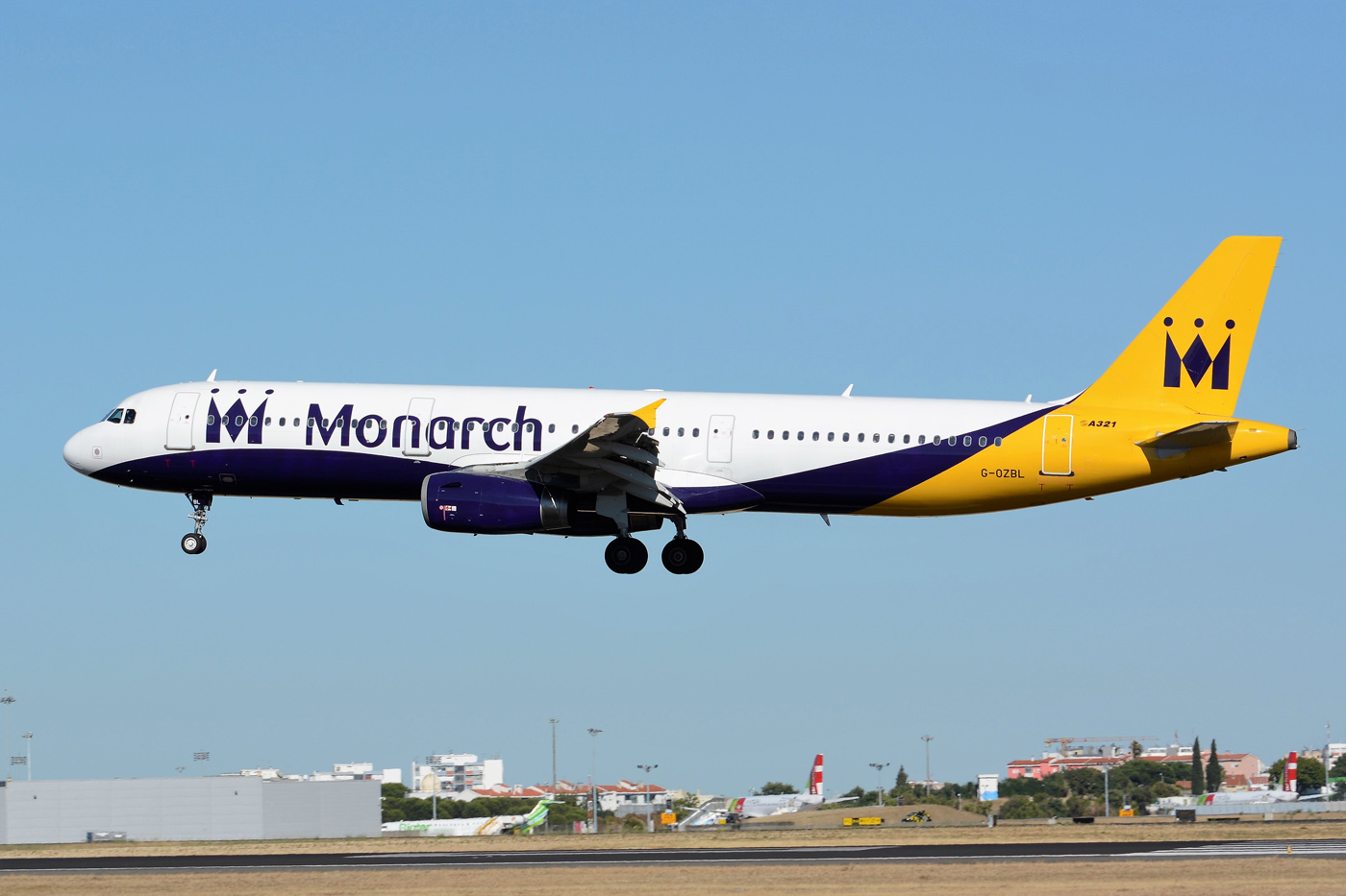 G-OZBL (864) 1998 Airbus A321-231