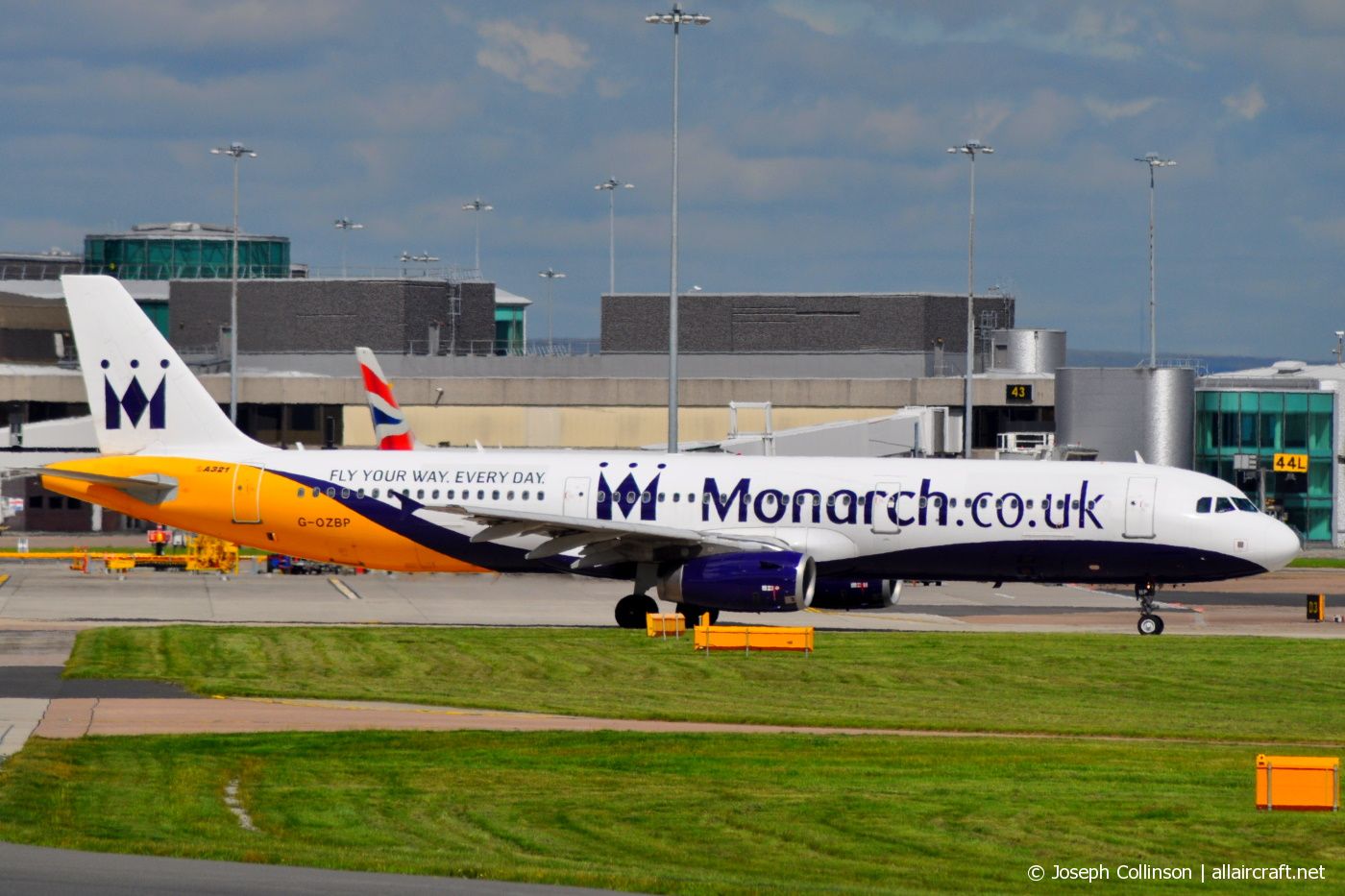 G-OZBP (1433) 2001 Airbus A321-231