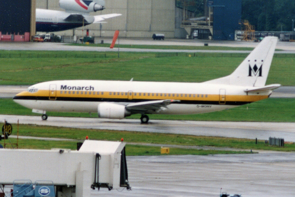 G-MONV (25033) 1991 Boeing 737-33A