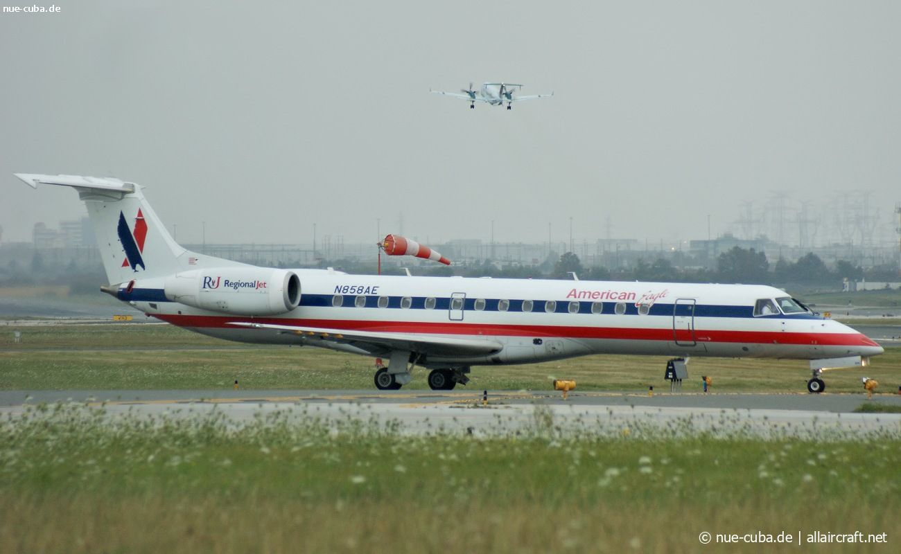 N858AE (145747) 2003 Embraer ERJ-140LR