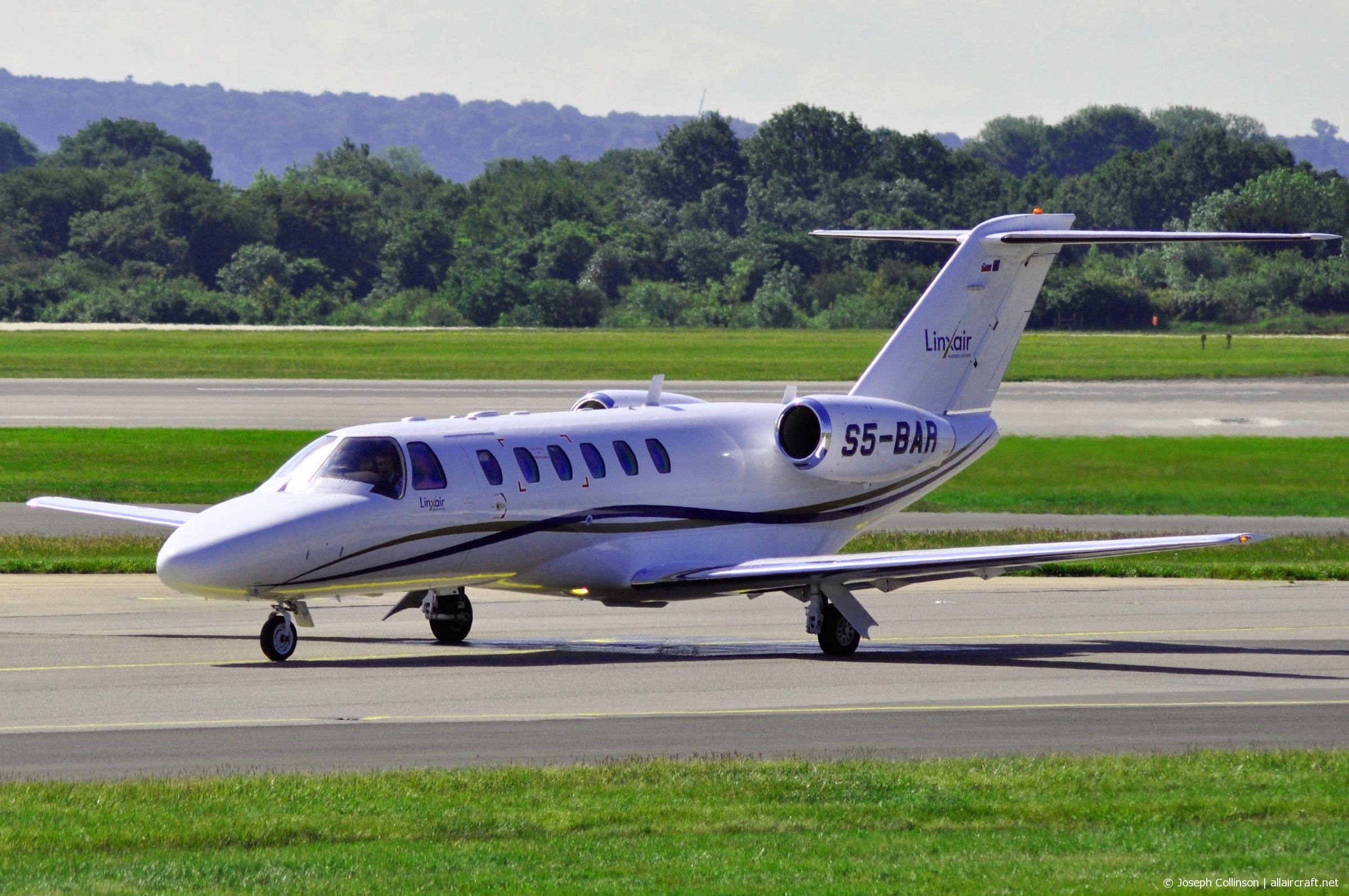 S5-BAR (cn 525A0423) Cessna 525A CJ2