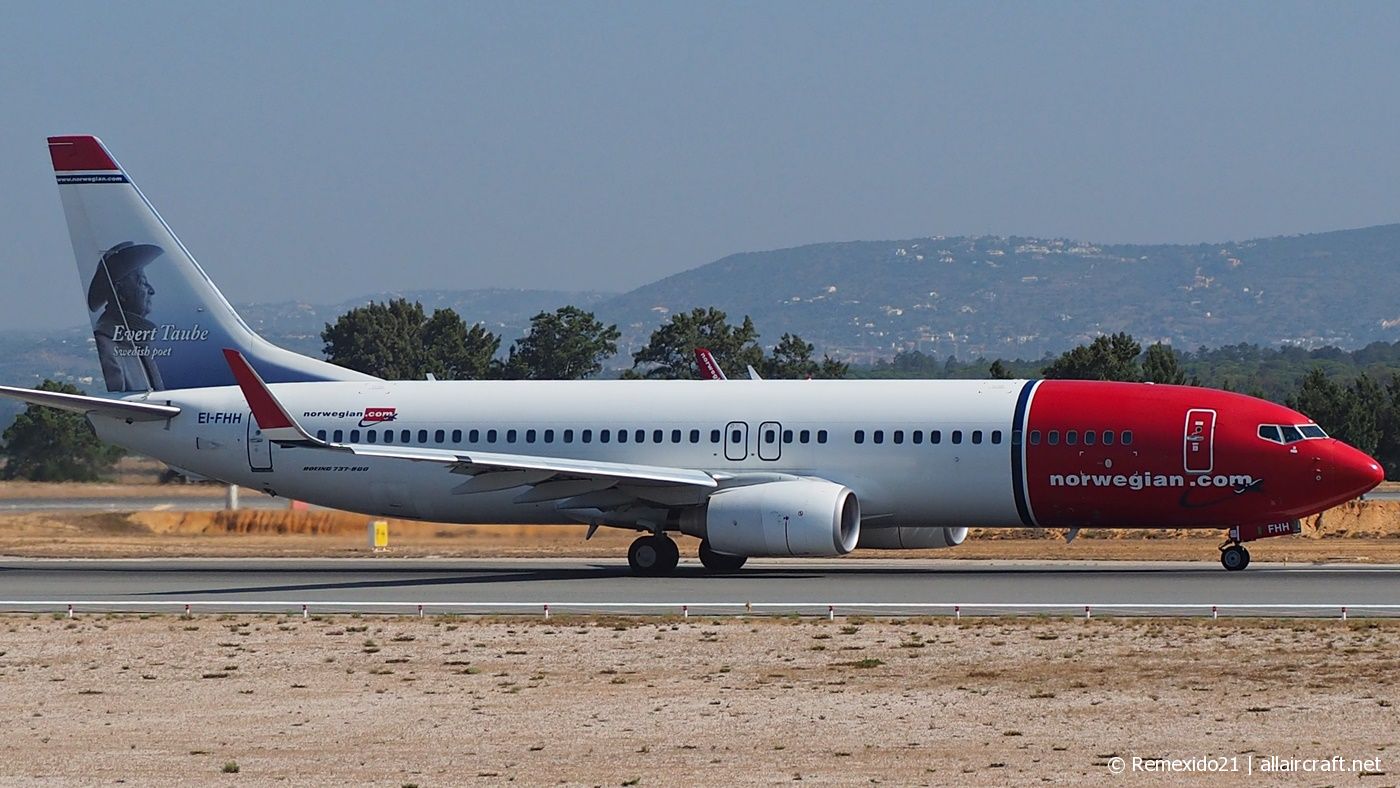 EI-FHH (31713) 2010 Boeing 737-8FZ WL