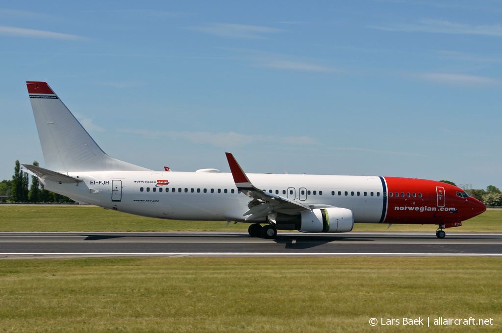 EI-FJH (42071) 2016 Boeing 737-8JP WL
