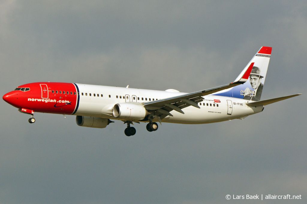 EI-FVK (42279) 2017 Boeing 737-8JP WL